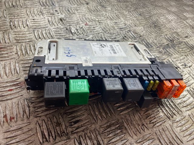 bontott MERCEDES-BENZ S-CLASS Biztosítéktábla Motortér