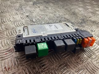 bontott MERCEDES-BENZ S-CLASS Biztosítéktábla Motortér