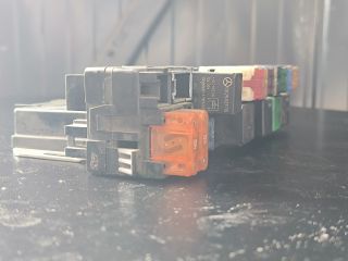 bontott MERCEDES-BENZ S-CLASS Biztosítéktábla Motortér