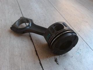 bontott MERCEDES-BENZ S-CLASS Dugattyú és Hajtókar