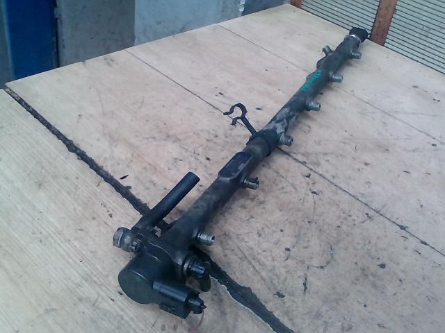 bontott MERCEDES-BENZ S-CLASS Közösnyomócső