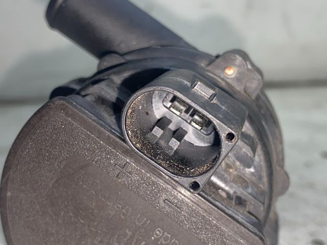 bontott MERCEDES-BENZ S-CLASS Kiegészítő Vízszivattyú