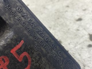 bontott MERCEDES-BENZ S-CLASS Motor Tartó Bak (Fém)