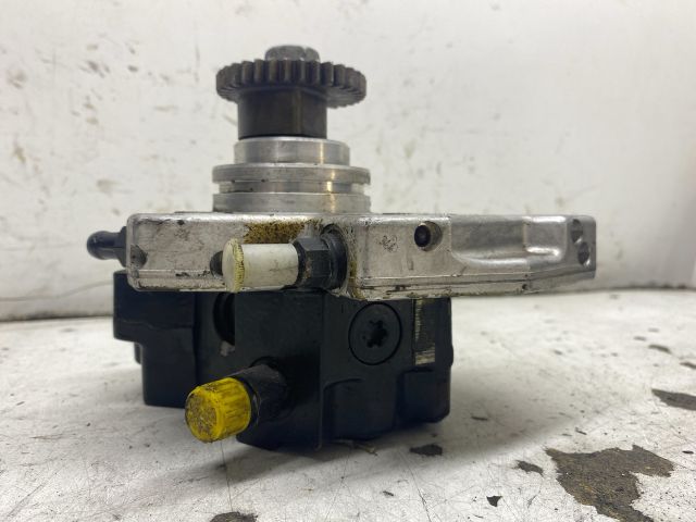 bontott MERCEDES-BENZ S-CLASS Nagynyomású Szivattyú