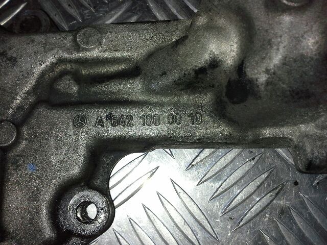 bontott MERCEDES-BENZ S-CLASS Olajszűrő Ház