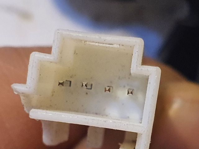 bontott MERCEDES-BENZ S-CLASS Biztosítéktábla Hűtő