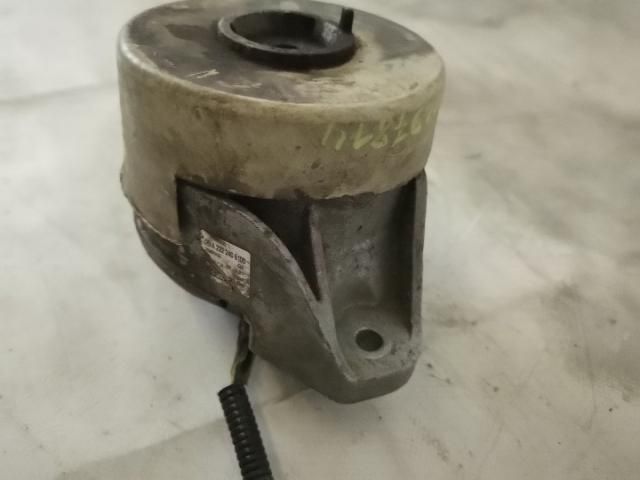 bontott MERCEDES-BENZ S-CLASS Motor Tartó Bak (Pozíciófüggetlen)