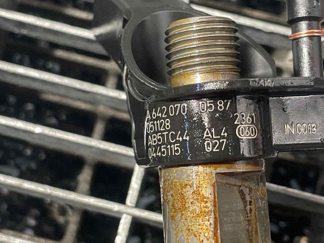 bontott MERCEDES-BENZ S-CLASS Porlasztó (1 db)