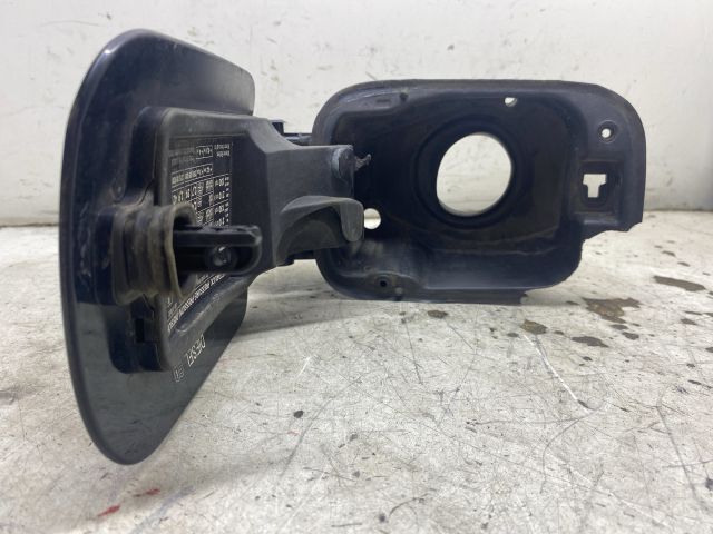 bontott MERCEDES-BENZ S-CLASS Tankajtó