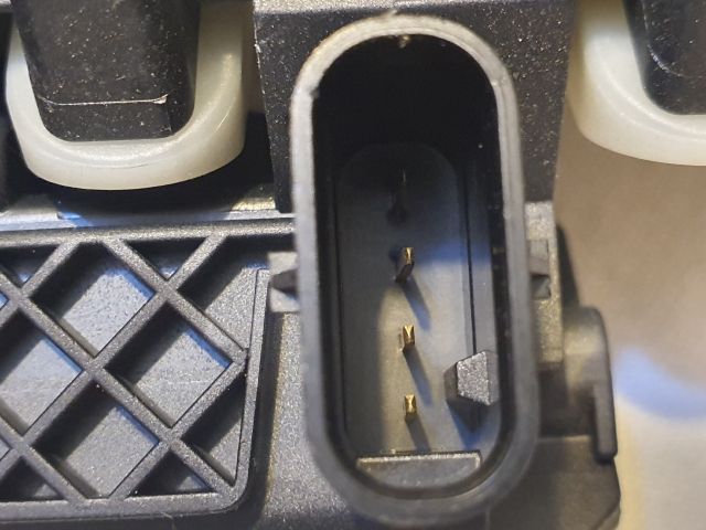 bontott MERCEDES-BENZ S-CLASS Tolatókamera