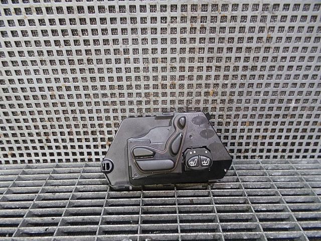 bontott MERCEDES-BENZ S-CLASS Ülésmagasság Állító Kar / Gomb