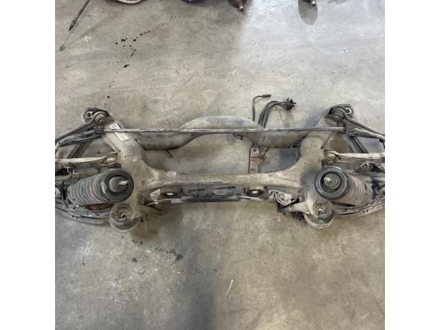 bontott MERCEDES-BENZ SL Hátsó Bölcső