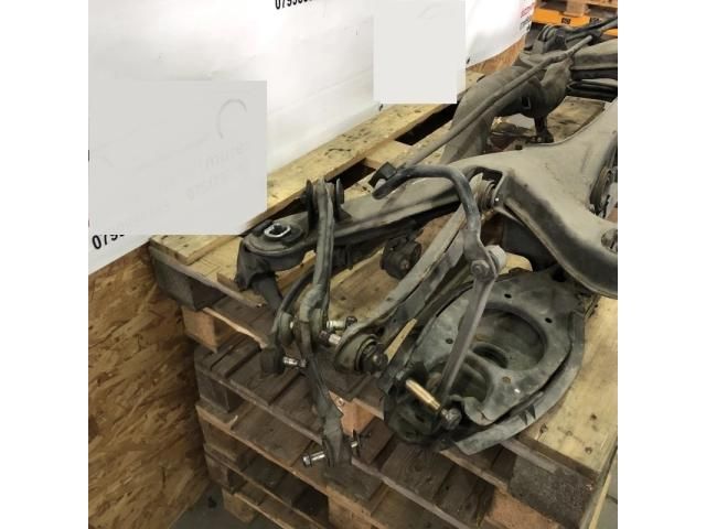 bontott MERCEDES-BENZ SL Hátsó Bölcső