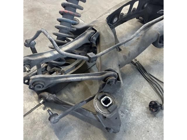 bontott MERCEDES-BENZ SL Hátsó Bölcső