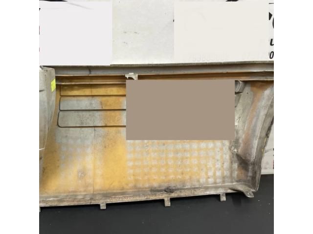 bontott MERCEDES-BENZ SL Bal első Sárvédő Díszléc