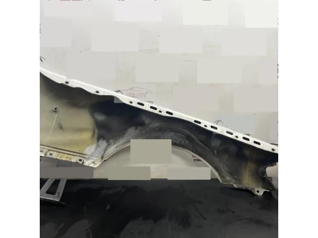 bontott MERCEDES-BENZ SL Bal első Sárvédő