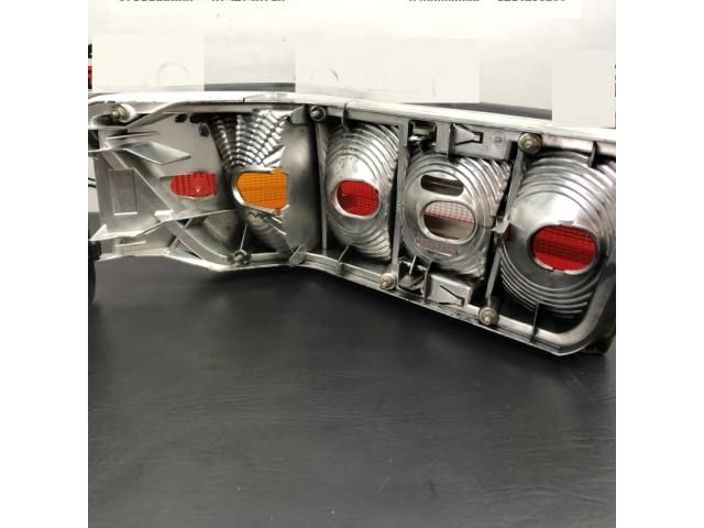 bontott MERCEDES-BENZ SL Bal Külső Hátsó Lámpa