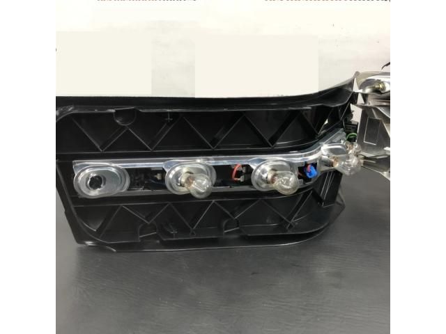 bontott MERCEDES-BENZ SL Bal Külső Hátsó Lámpa