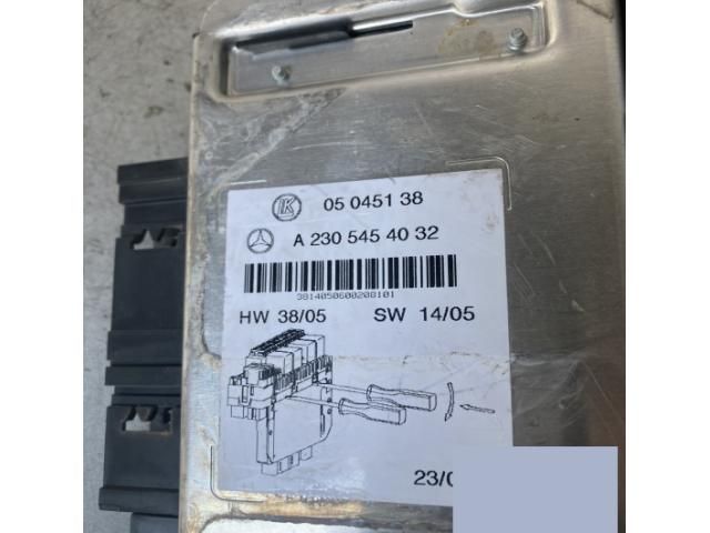 bontott MERCEDES-BENZ SL Biztosítéktábla Csomagtér