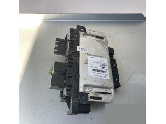 bontott MERCEDES-BENZ SL Biztosítéktábla Csomagtér