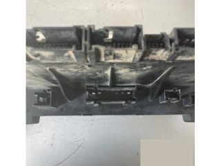 bontott MERCEDES-BENZ SL Biztosítéktábla Csomagtér