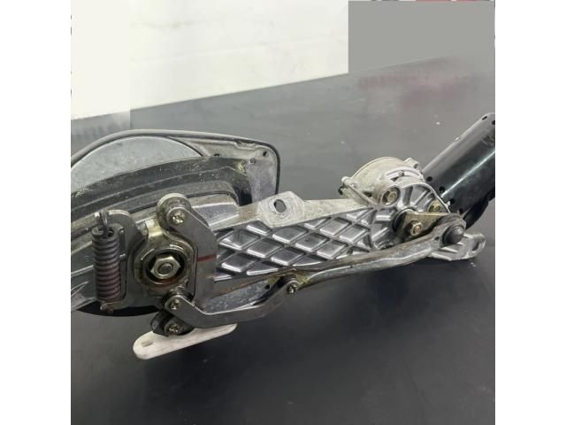 bontott MERCEDES-BENZ SL Első Ablaktörlő Szerkezet Motorral