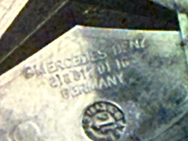 bontott MERCEDES-BENZ SL Első Embléma