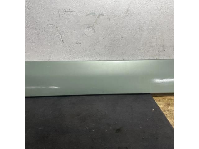 bontott MERCEDES-BENZ SL Jobb első Ajtó Díszléc