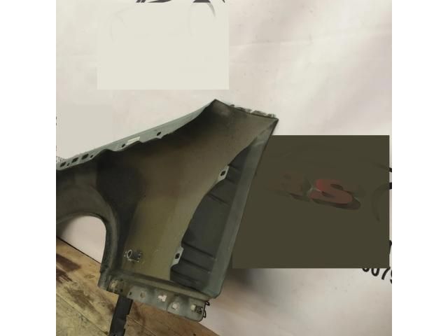 bontott MERCEDES-BENZ SL Jobb első Sárvédő