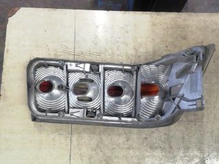 bontott MERCEDES-BENZ SL Jobb Hátsó Lámpa