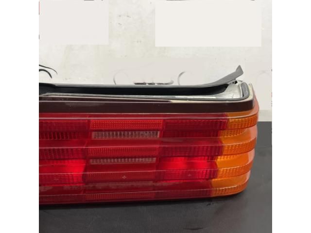 bontott MERCEDES-BENZ SL Jobb Külső Hátsó Lámpa