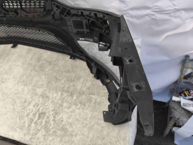 bontott MERCEDES-BENZ SLK Első Lökhárító (Részeivel)