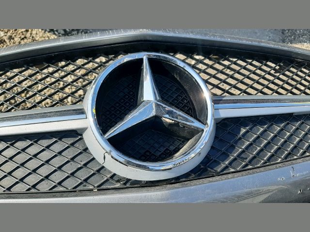 bontott MERCEDES-BENZ SLK Első Lökhárító (Részeivel)