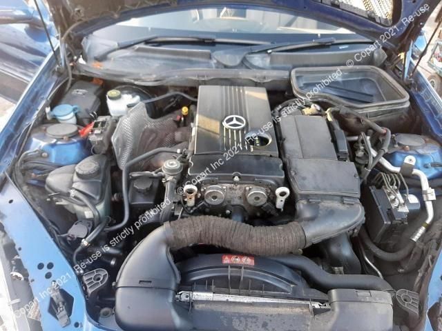 bontott MERCEDES-BENZ SLK Jobb hátsó Belső Küszöb Burkolat