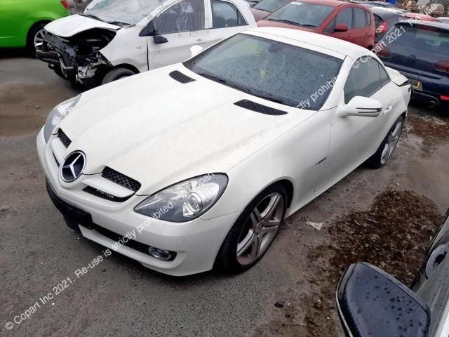 bontott MERCEDES-BENZ SLK Könyöklő