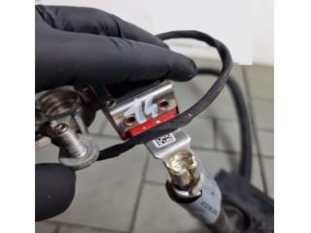 bontott MERCEDES-BENZ SLK Pozitív Kábel