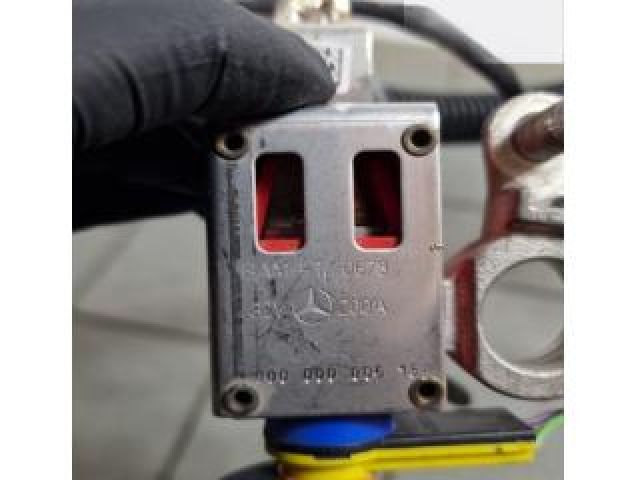 bontott MERCEDES-BENZ SLK Pozitív Kábel