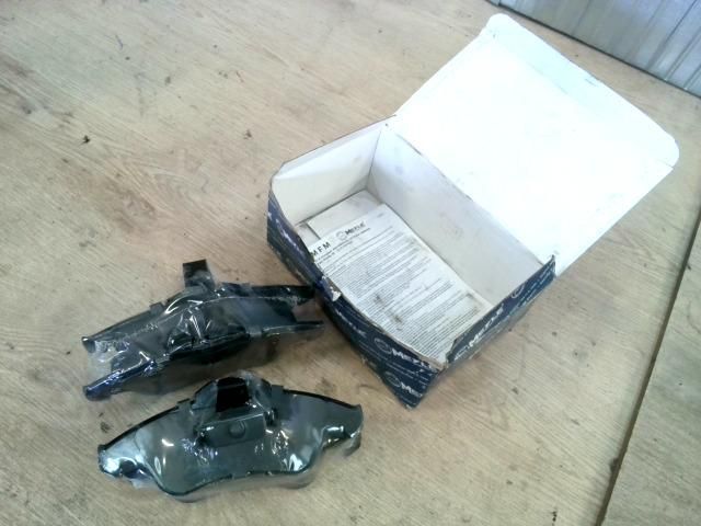 bontott MERCEDES-BENZ SPRINTER Első Pár Fékbetét