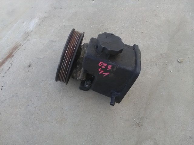 bontott MERCEDES-BENZ SPRINTER Kormányszervó Motor (Hidraulikus)