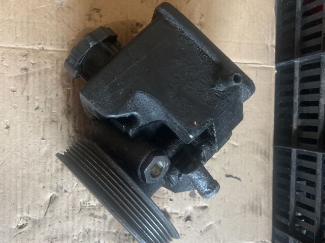 bontott MERCEDES-BENZ SPRINTER Kormányszervó Motor (Hidraulikus)