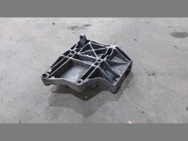 bontott MERCEDES-BENZ SPRINTER Generátor Tartó Bak