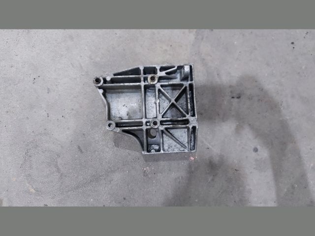 bontott MERCEDES-BENZ SPRINTER Generátor Tartó Bak