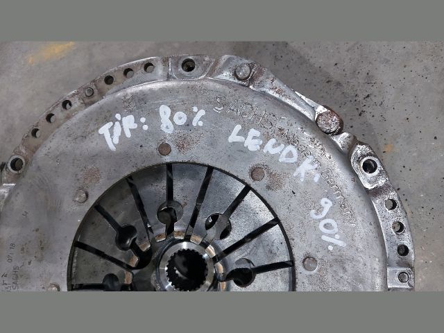 bontott MERCEDES-BENZ SPRINTER Kuplung Szett Lendkerékkel