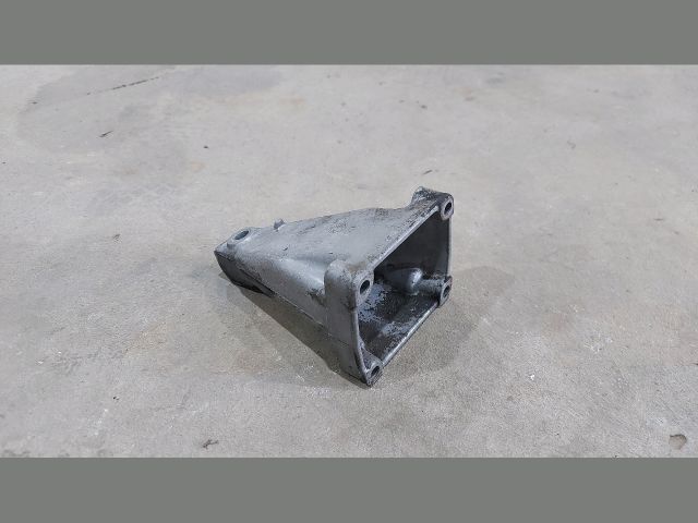 bontott MERCEDES-BENZ SPRINTER Motor Tartó Bak (Fém)