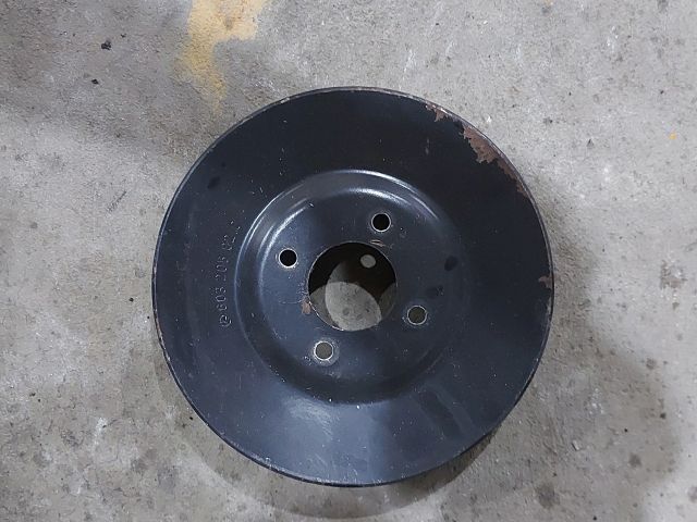 bontott MERCEDES-BENZ SPRINTER Vízpumpa Szíjtárcsa