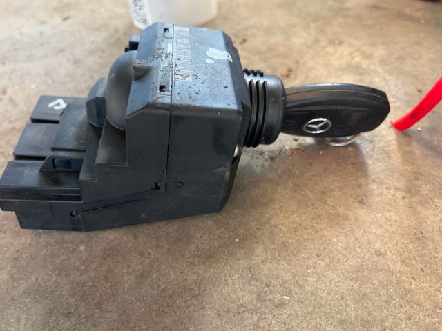 bontott MERCEDES-BENZ SPRINTER Gyújtáskapcsoló Házzal