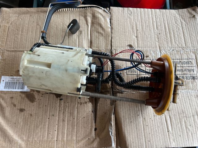 bontott MERCEDES-BENZ SPRINTER Üzemanyag Szivattyú