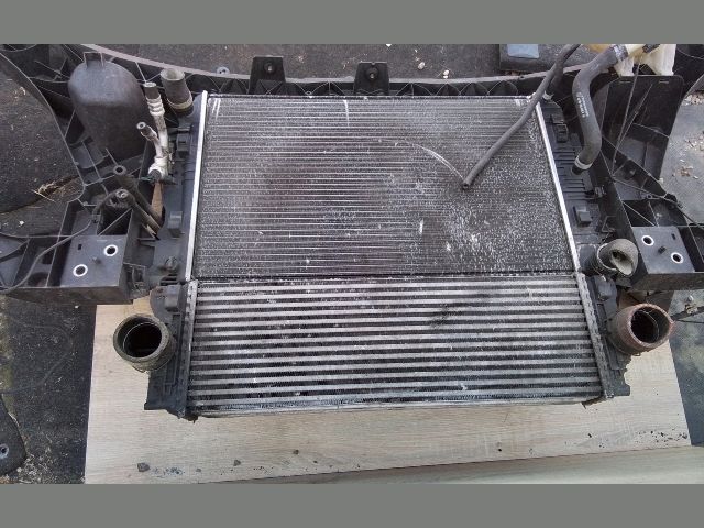 bontott MERCEDES-BENZ SPRINTER Komplett Homlokfal (Részeivel)