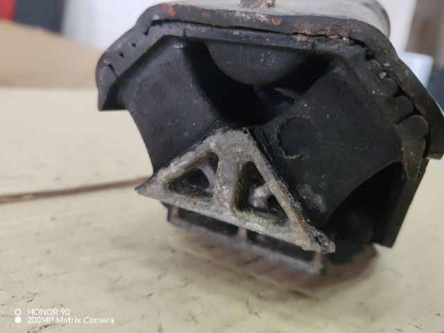 bontott MERCEDES-BENZ SPRINTER Motor Tartó Bak (Fém)