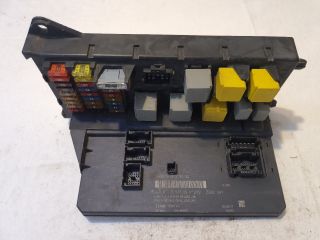 bontott MERCEDES-BENZ SPRINTER Biztosítéktábla Motortér